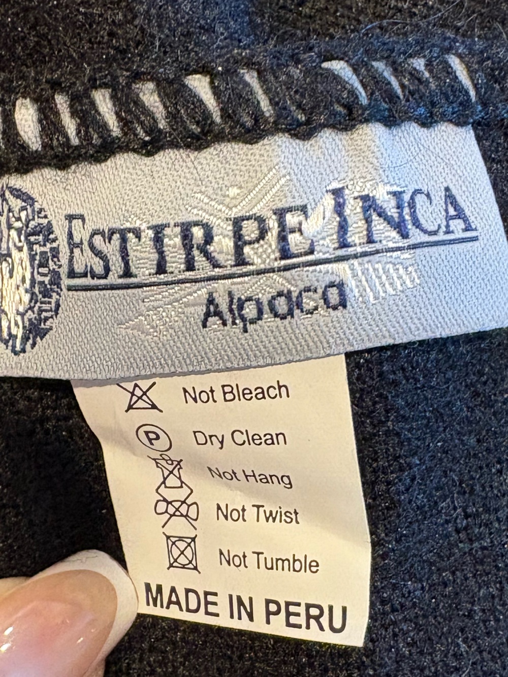 Alpaca Scarf - Picture 2 of 3